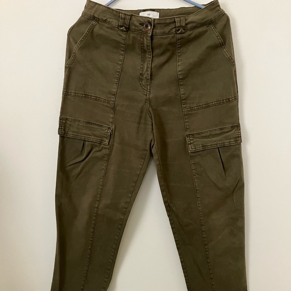 Khaki-cargo pants from H&M